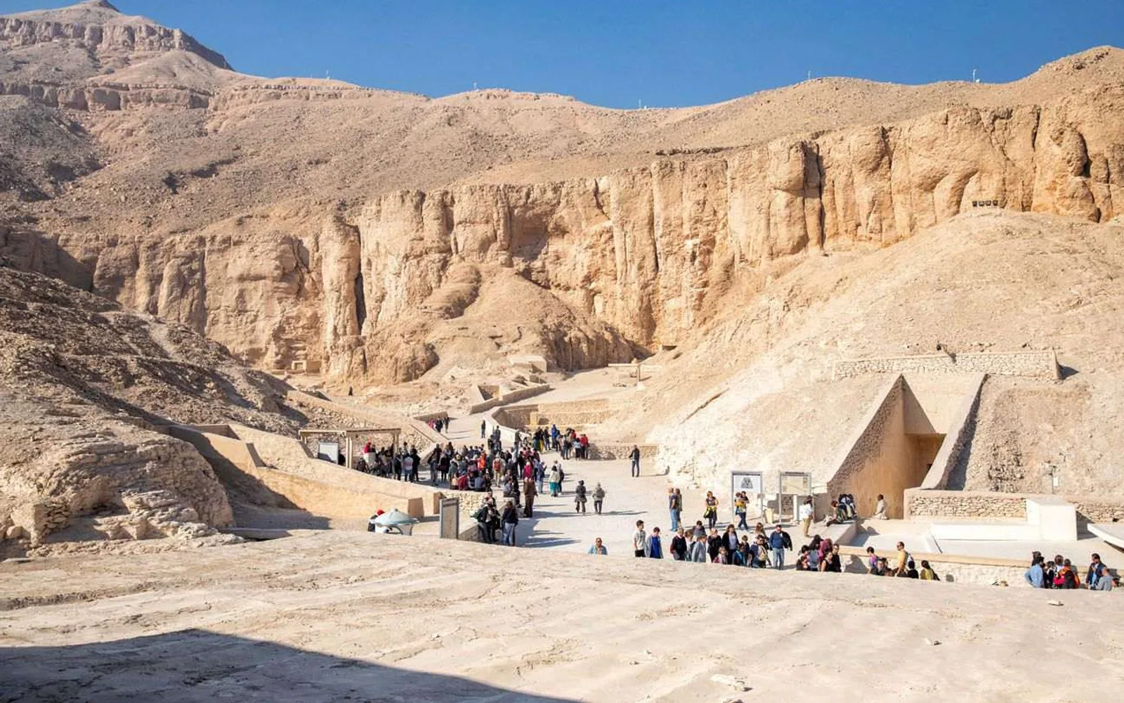 Valley of the Kings before the private Hurghada transfer