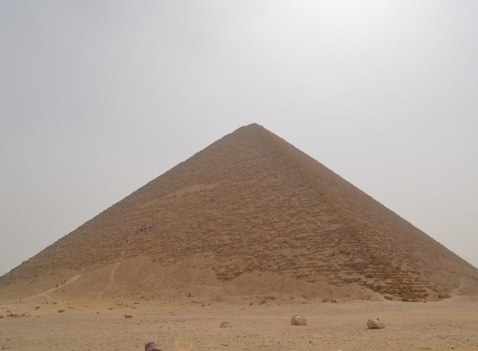 Private Dahshur Red and Bent Pyramids Tour from Cairo